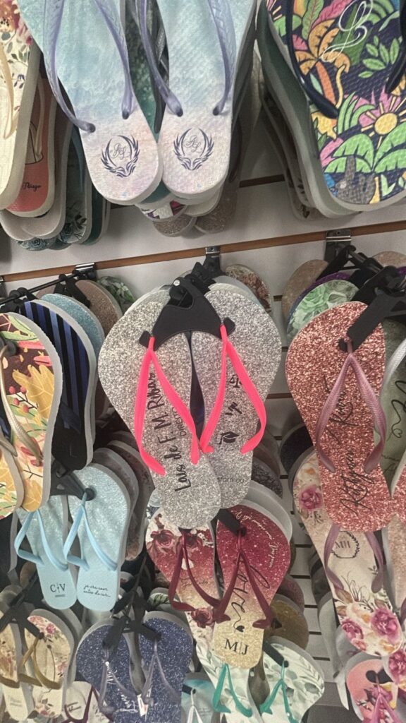Chinelos personalizados lembrancinha 