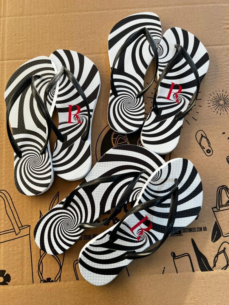 Lembrancinha festa chinelo personalizado